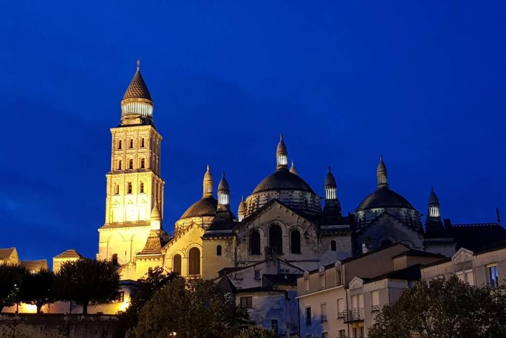 Ferienwohnung Superbe Loft T4 De 96 M2 Au Coeur Périgueux Exterior foto